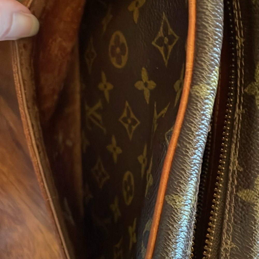 Louis Vuitton Brown Trocadero Bag with Monogram Design - Picture 5 of 15